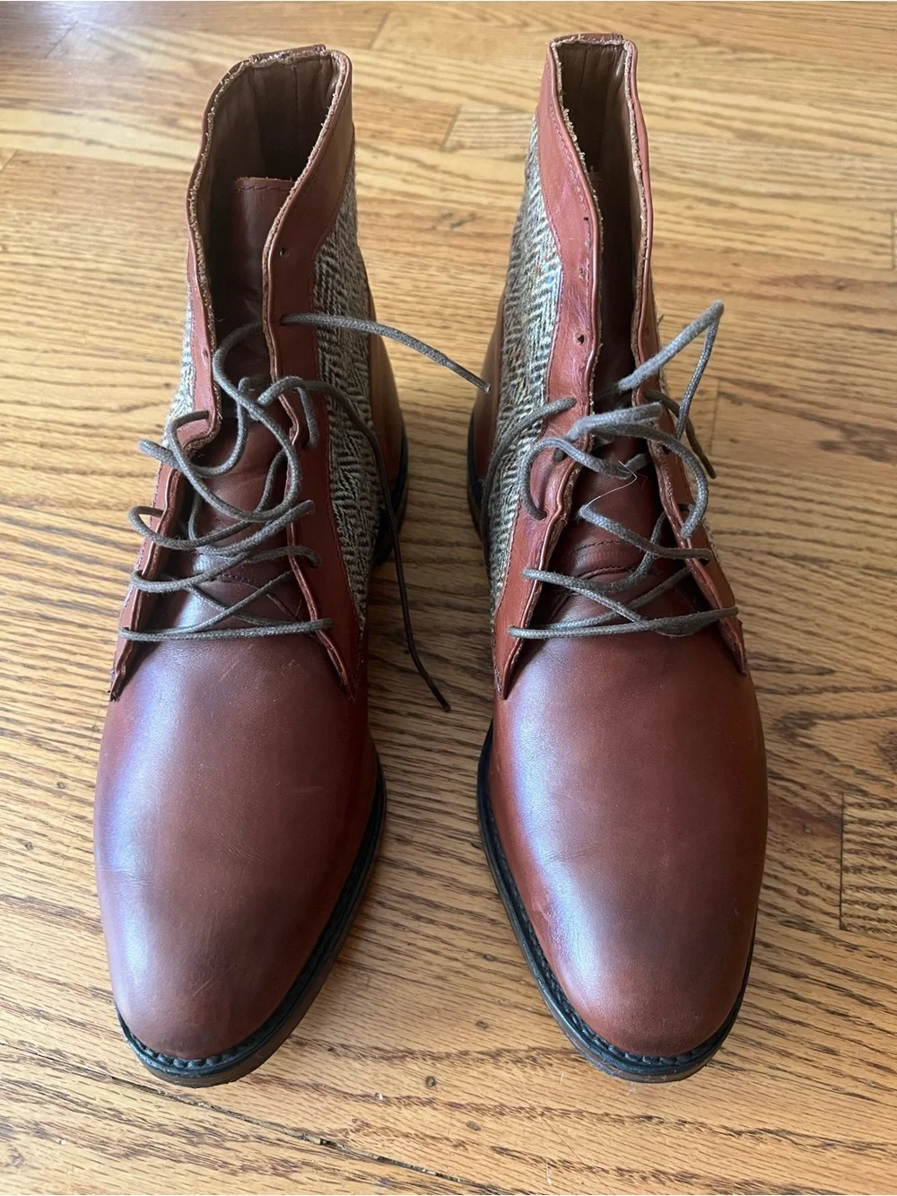 Like New Allen Edmonds Shaker Heights Leather & Tweed Boots Mens 9.5